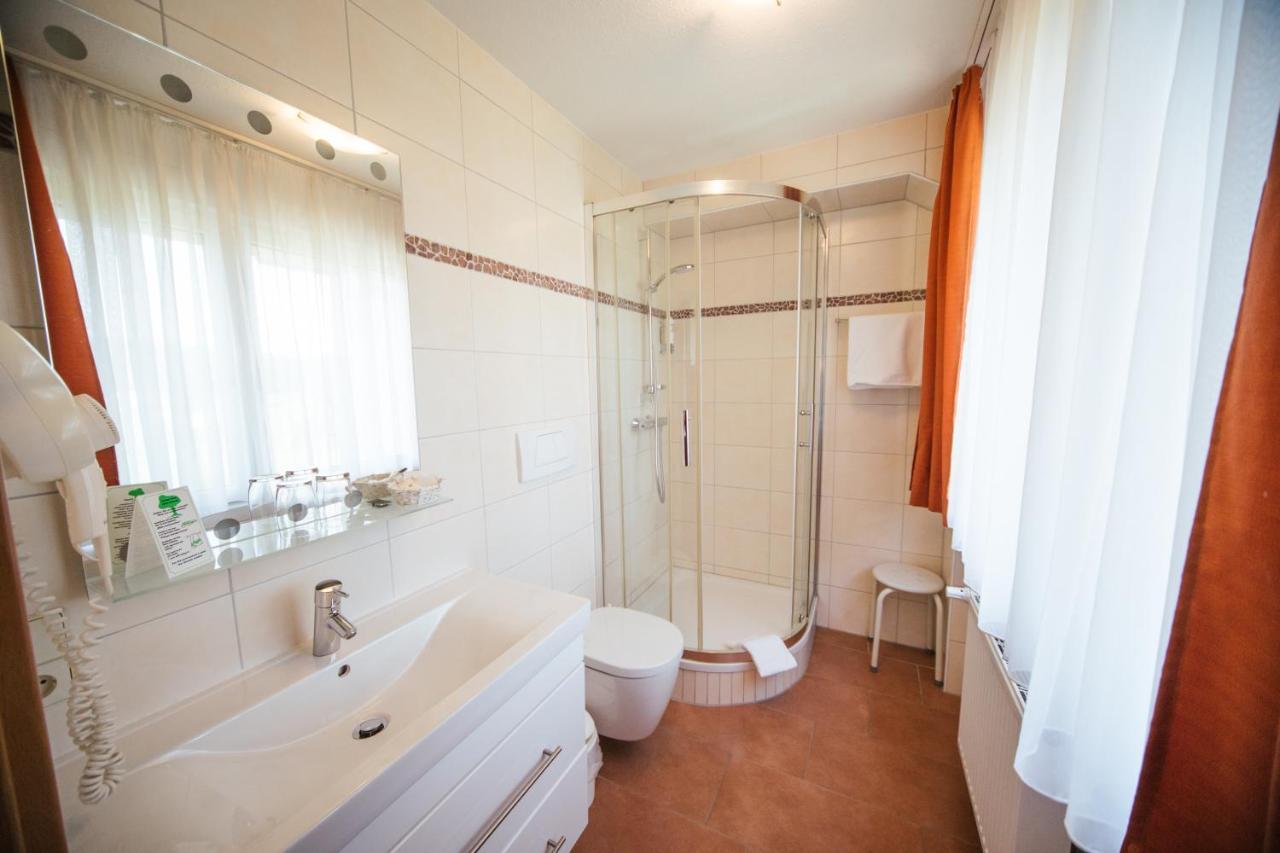 Hotel Waldeck Mit Restaurant "Florian'S" Feldberg  Zewnętrze zdjęcie