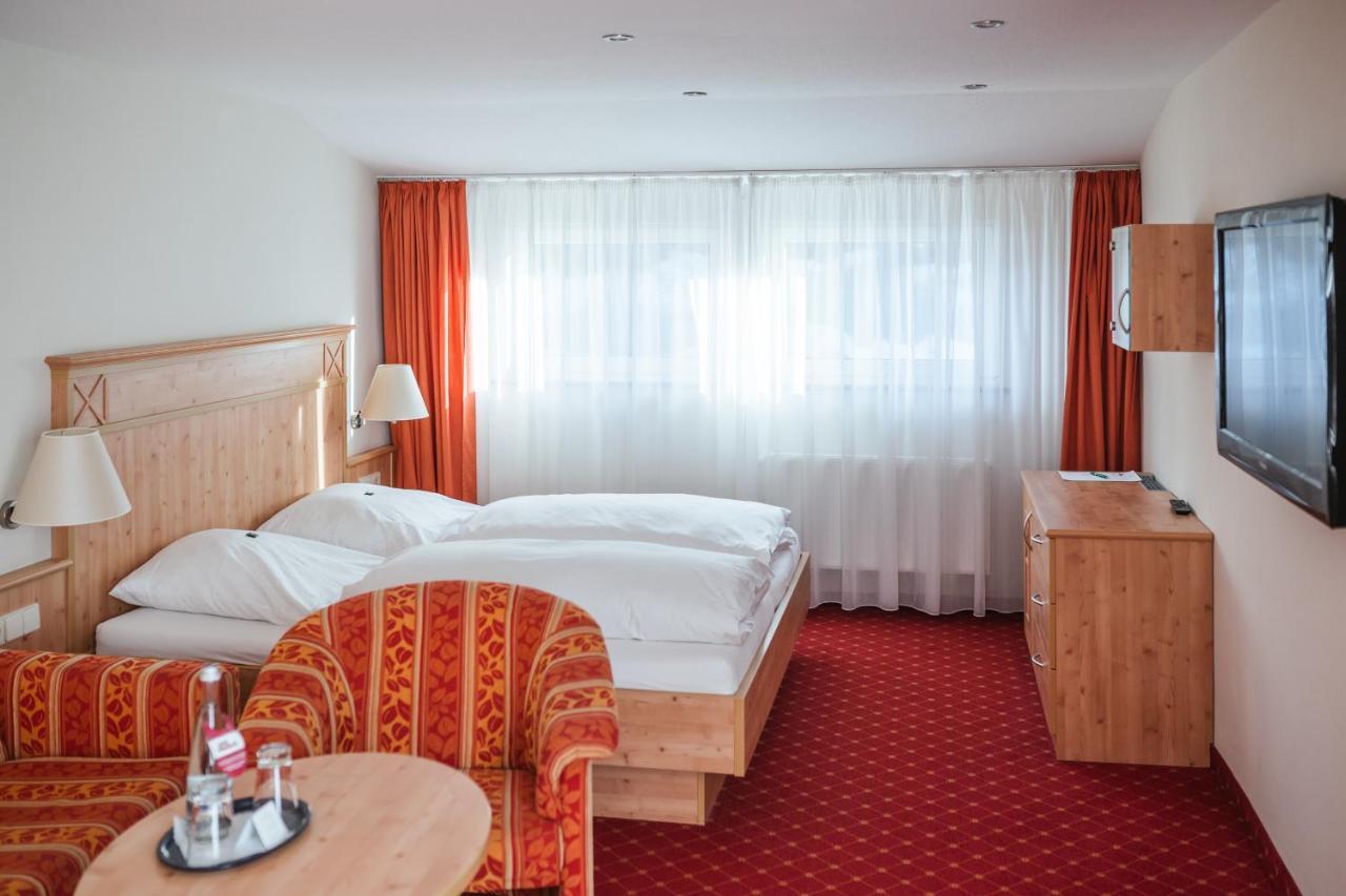 Hotel Waldeck Mit Restaurant "Florian'S" Feldberg  Zewnętrze zdjęcie