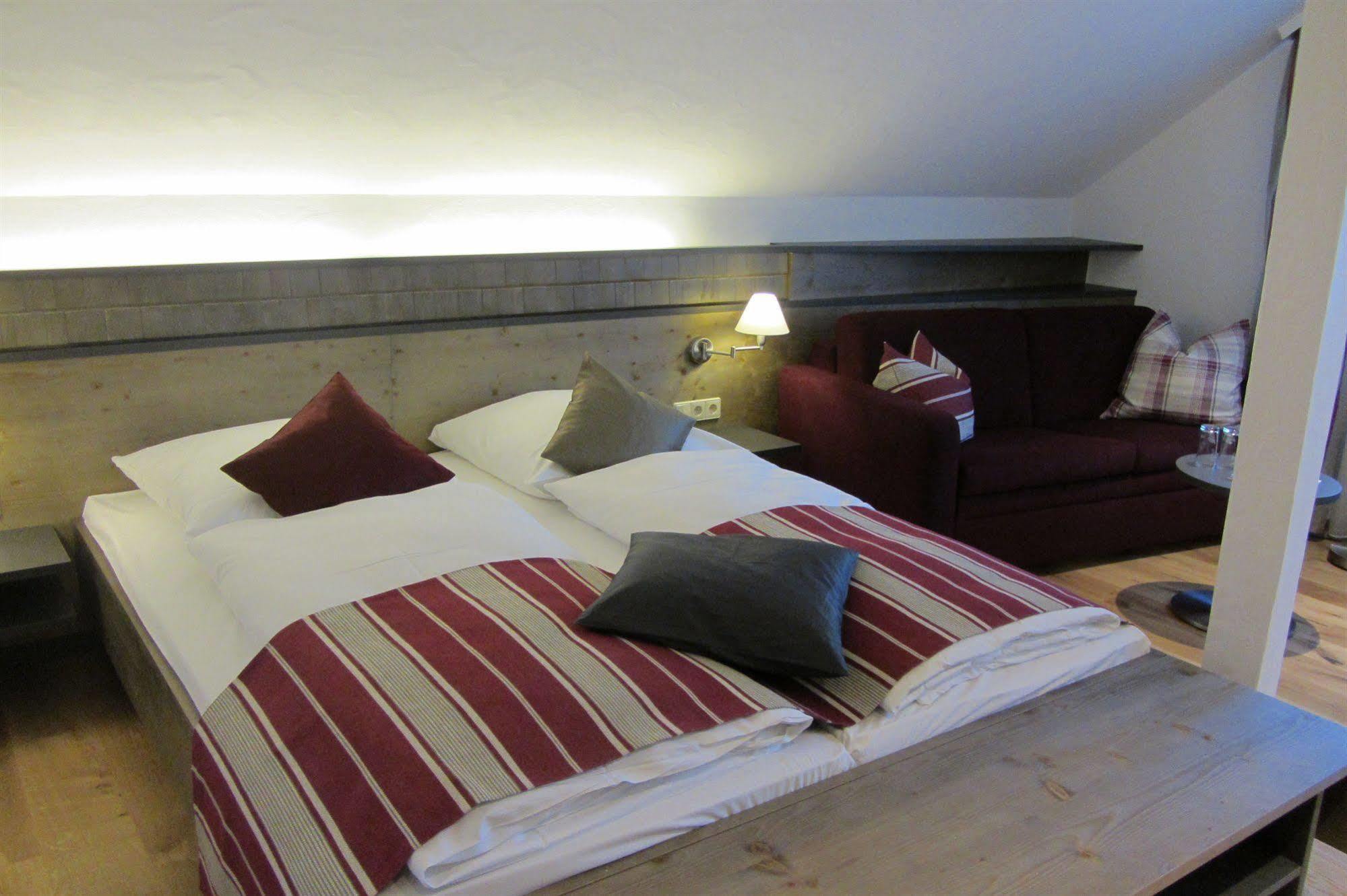 Hotel Waldeck Mit Restaurant "Florian'S" Feldberg  Zewnętrze zdjęcie