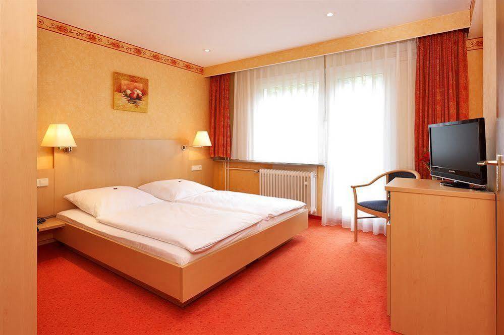Hotel Waldeck Mit Restaurant "Florian'S" Feldberg  Zewnętrze zdjęcie