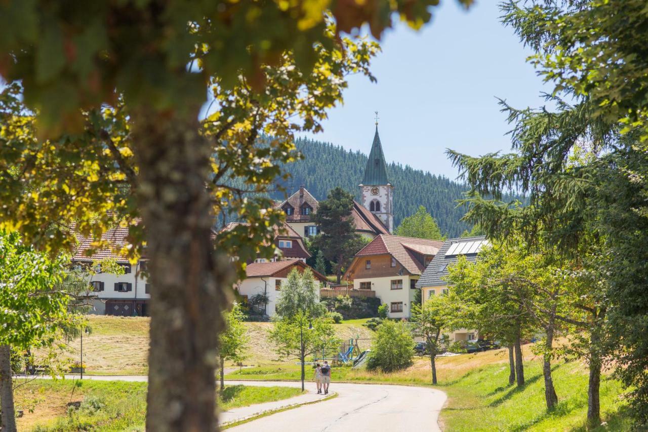 Hotel Waldeck Mit Restaurant "Florian'S" Feldberg  Zewnętrze zdjęcie